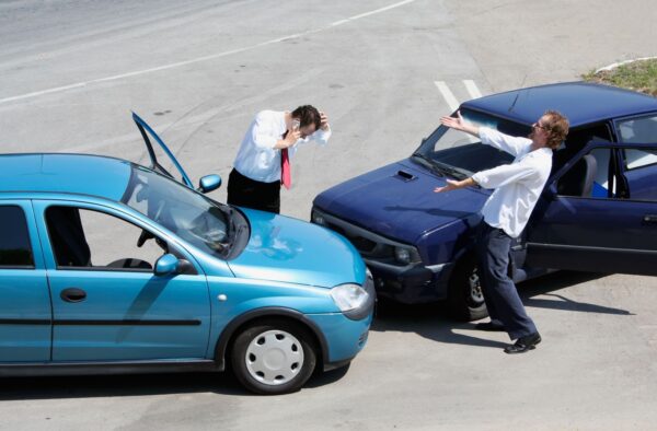 Bảo hiểm vật chất ô tô là gì? 1